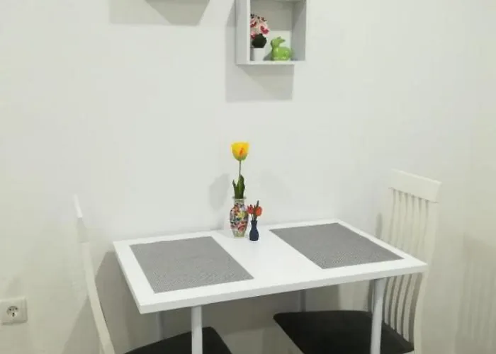 2 Apartment *
