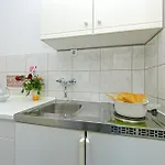 2 * ماكارسكا