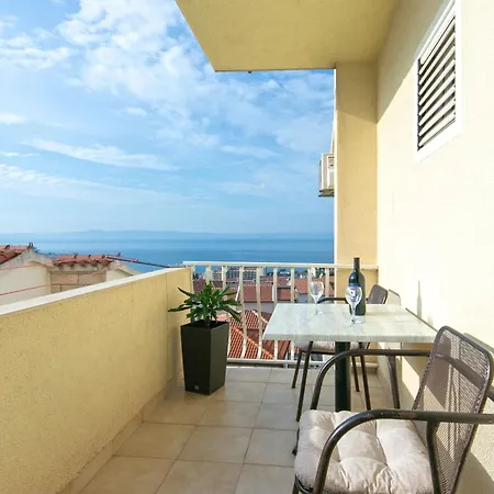 2 * ماكارسكا